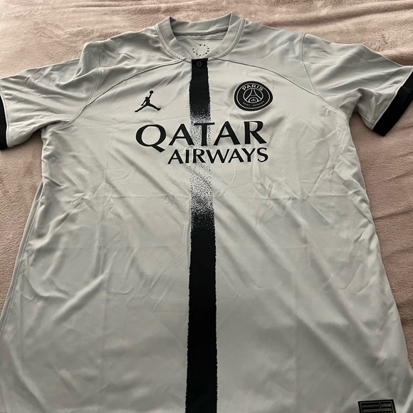 Jordan PSG 3rd Jersey 2022/23 - Picture 1 of 6